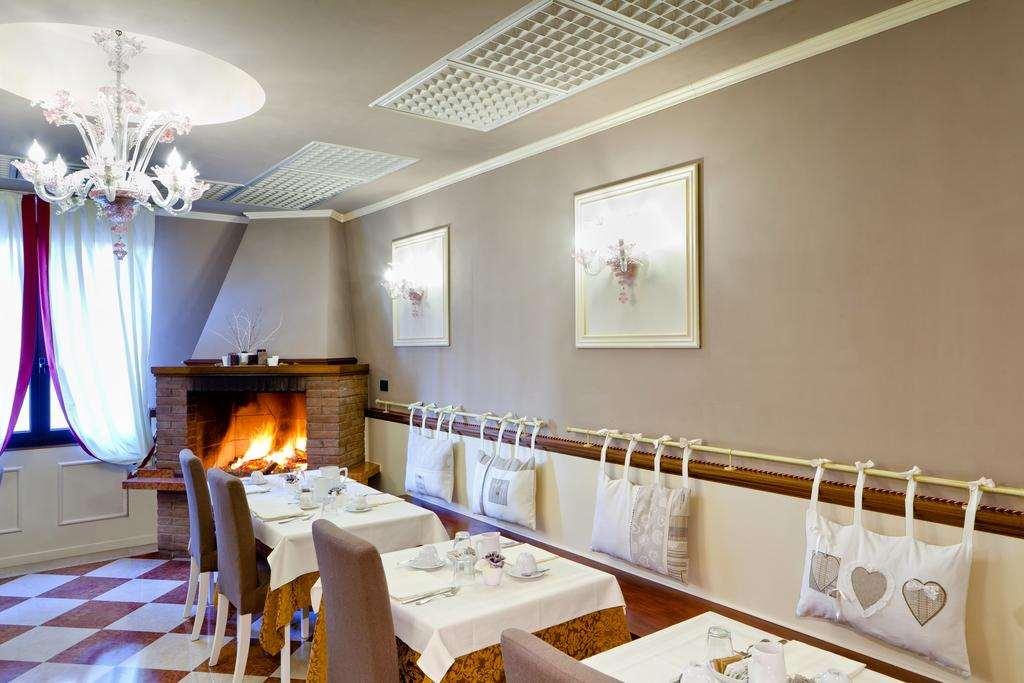 Hotel Ducale Фаваро Венето Ресторант снимка